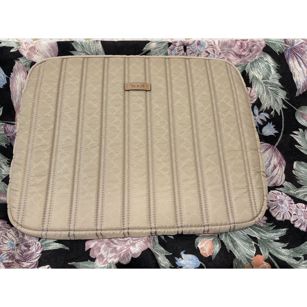 NWOT Tumi laptop sleeve